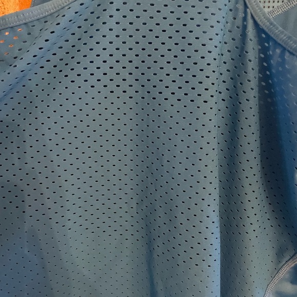 Two Nike workout tanks - Picture 8 of 8